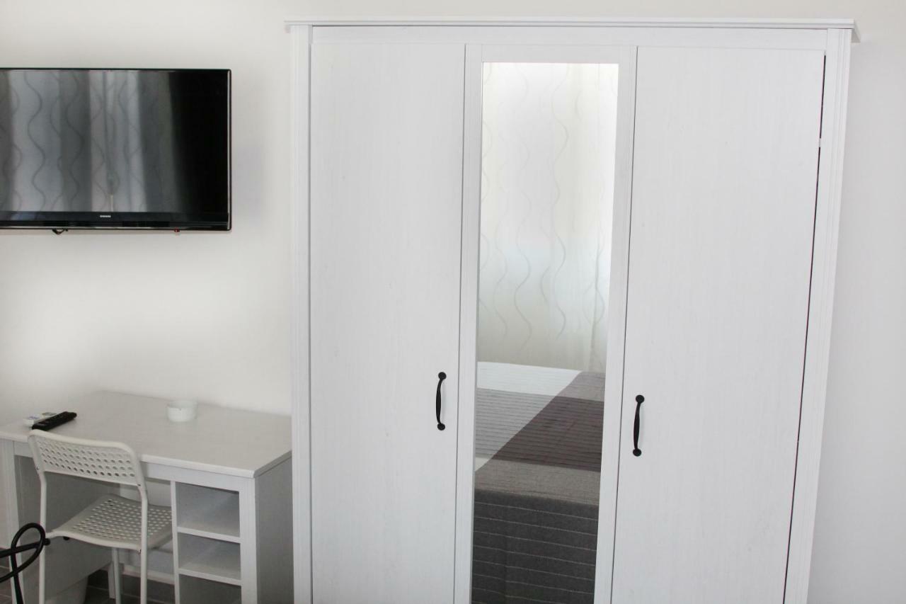 Aeroporto Bellini Rooms CTA Exterior foto